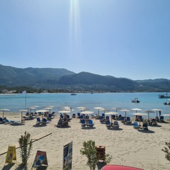 January Garage Mix -2025 - 04 - 01 15h08m24