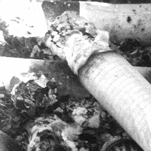 pebrero, sinulat ko sa papel ang pangalan ko