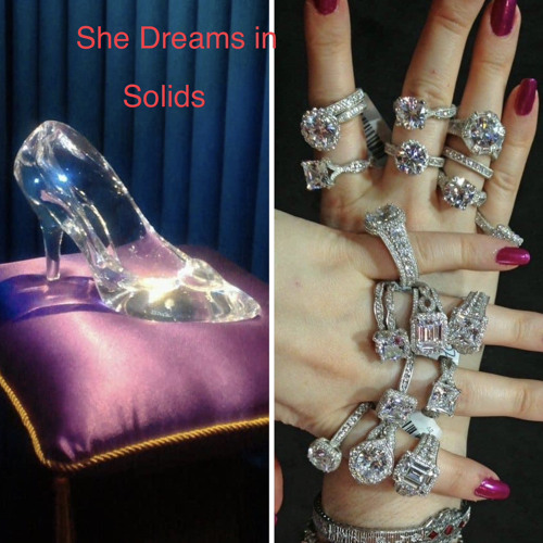 She dreams in Solids