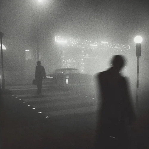 انتظرت.. لكن النجمة سرَت والقمر -مجيد