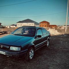 50_CENT_MOLLY_-_JUST_A_LIL_BIT_x_SHAKE_IT_TO_THE_MAX_