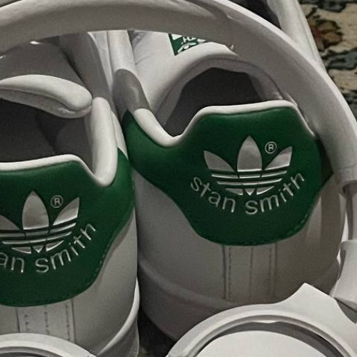 IDKNWSS - [Xtc-Glow, prod.HellaBoyy]