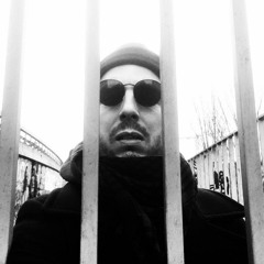 PREMIERE: Romain Richard "Molecular Analysis" (ANAØH)