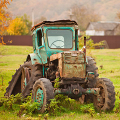 KRAZZ VS DVEIGHT VS INAKTIV - TRACTOR BIZNESS [CLIP]