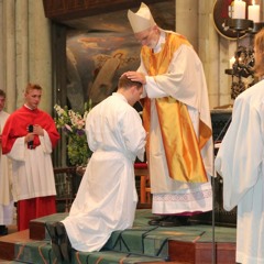 Diakonenweihe Im Kölner Dom: Diener für die Menschen