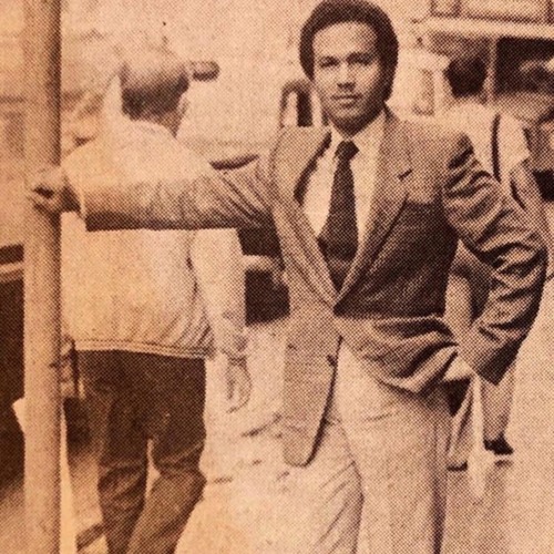الحزن في صوتك ازعج ساكني لين صار الكون من حولي حزين