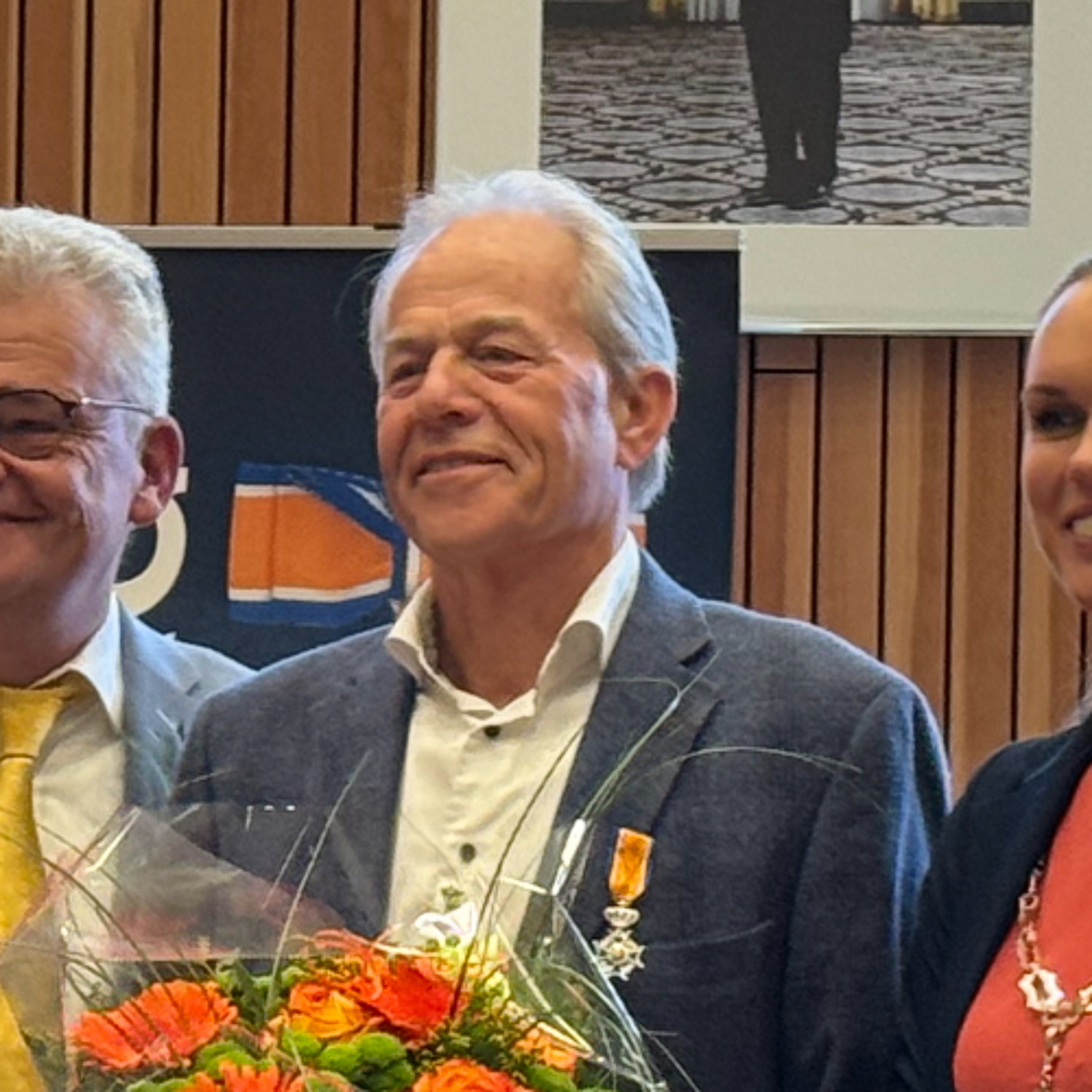 2026-04-24 Meneer J. J. Koning Lid in de Orde van Oranje-Nassau episode artwork
