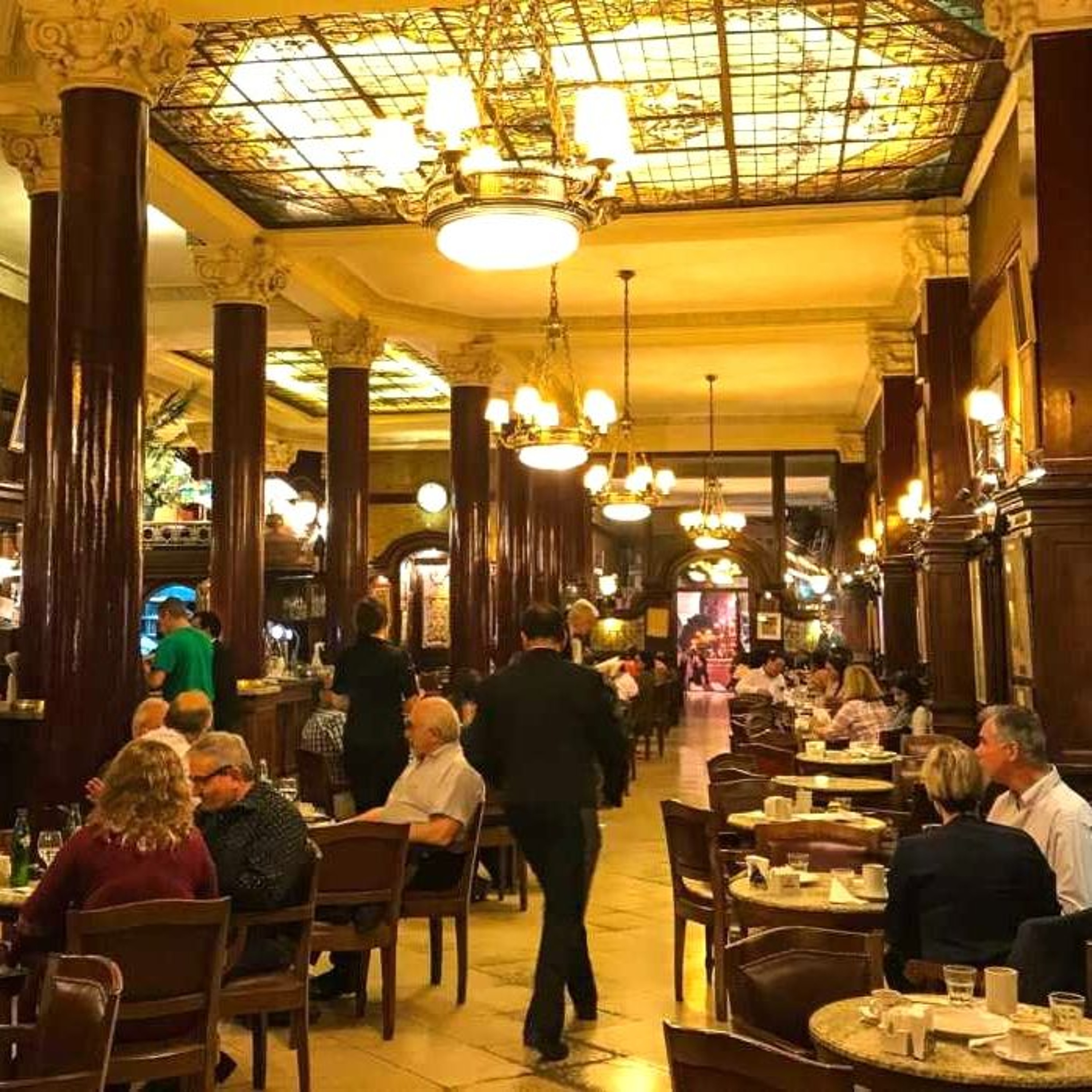 Kristin Henning's Guide to Buenos Aires ... Beyond Evita episode artwork