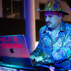 Art Mixx Maui: Dream Passport ~ Lobstah Solo Set
