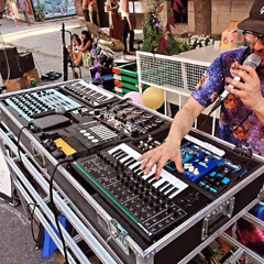 Live in the Moment - Improvised Music & Freestyle