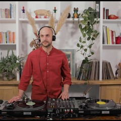 At home with Jaimon, vinyl-only  Italo disco set, London May 2023