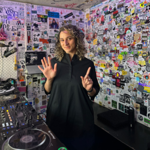 BRIGHT PATTERNS with Vicki Siolos @ The Lot Radio 11-13-2025