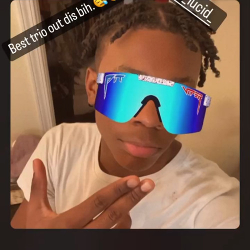 Retro ftYoungXay,Lucid777