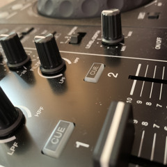 Mashup 8: Serum & Voltage - 8-Bit(Taxman Remix) x Bou & Trigga - Veteran VIP