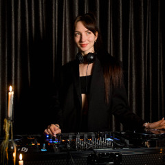 KRISTEN KROFT - KroftCast #05 [Melodic Techno / Indie Dance Dj Mix 2025]