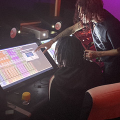 Metaverse (@allaboutbenjiis & @two.geeked)