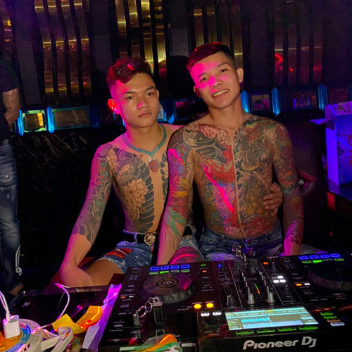 NST Yêu Một Người Gian Dối Vol 1 - Khỏe Nguyễn