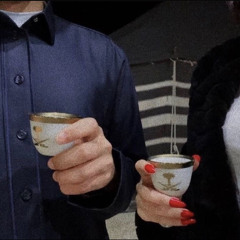 ابد ما ابدله حبٍّ ملك قلبي وۿو يكفيہ .