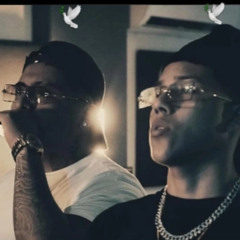 YERZY - CON EL PANTALON CAIDO