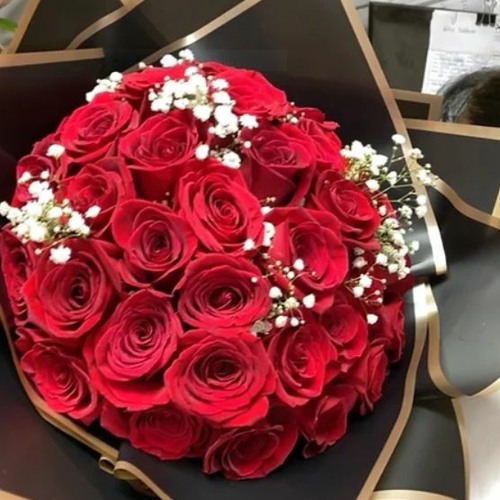 The Top Flower Shops In Dubai Are Covered In This