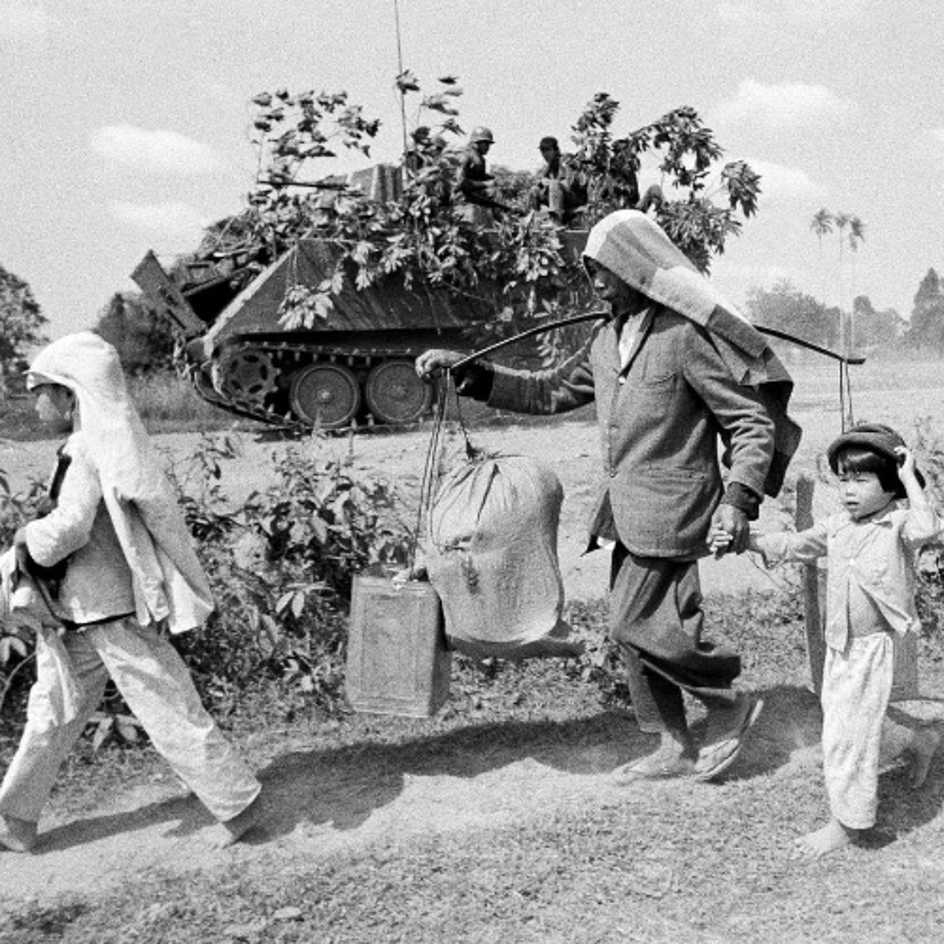 Lecture 6: Vietnam 1973-75, Paris Peace Accords, Minsk Accords