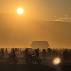 Burning man @ inner playa | Saturday night with 2girls1camp