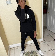 Zovile x GunsNRoses (deleted)