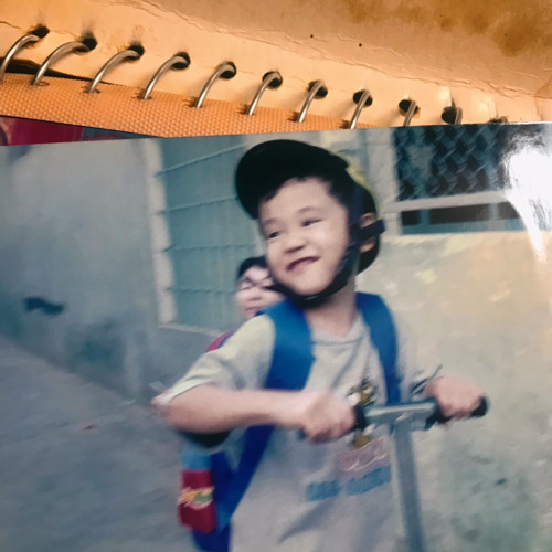 khi con còn hồn nhiên chưa biết đời là vô tri