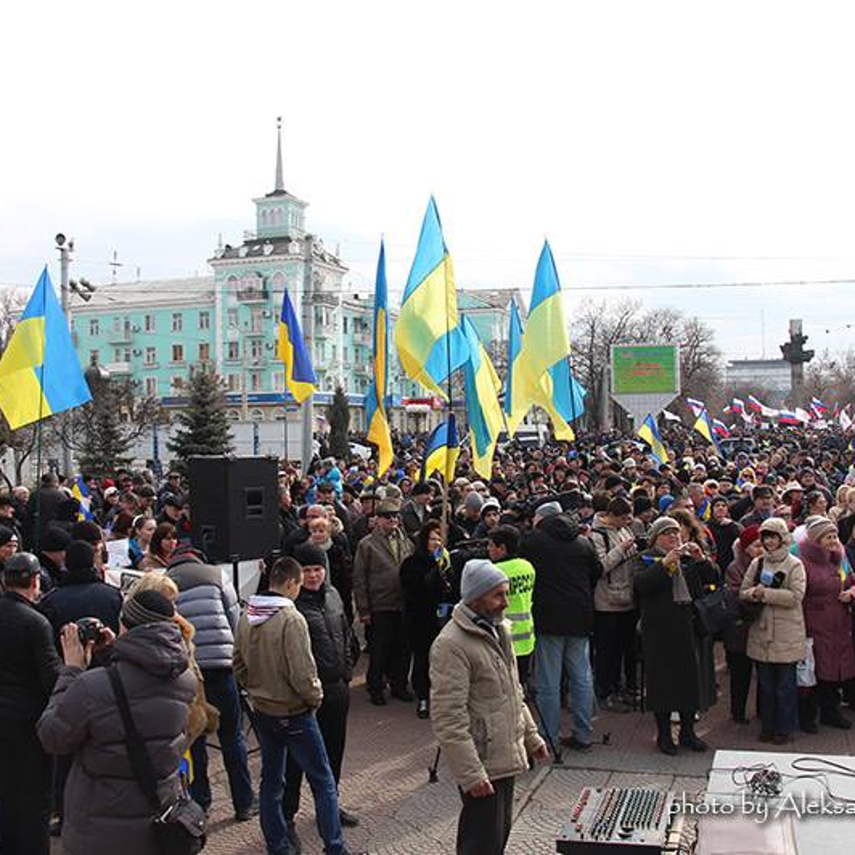 Тисячі фото Луганського Євромайдану: історія архіву Олександра Волчанського episode artwork