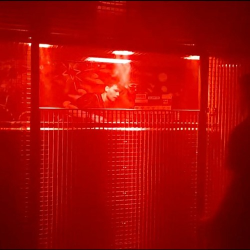Mikroport Club Krefeld | Im griff des Käfigs <LIONOFYOU B2B KRAFTVERKEHR>