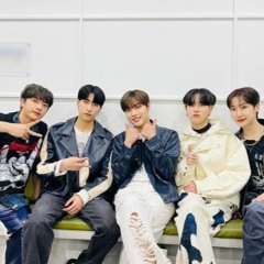 TOMBOY+ELEVEN+Next Level+Lovesick Girls - Onewe