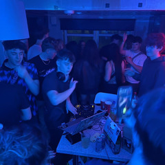 UKG PUMPERS 001