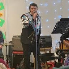 Passing Parade with Elvis impersonator Karl Adams