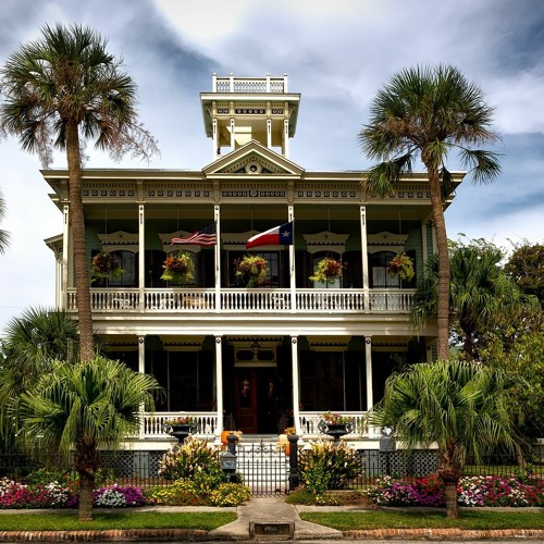 Stream episode Texas LandlordTenant Law by ezLandlordForms podcast