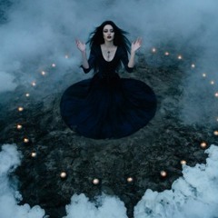 eu tava aqui pensando imaginando o teu cheiro -  Marília Mendonça