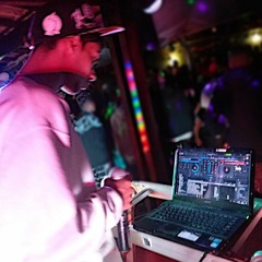 MTG - PUTARIA DEPOIS DO BAILE - DJ GUSTAVO