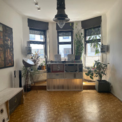 Pumproom Berlin & Of Horse Berlin Haus Session - ThirtyThree