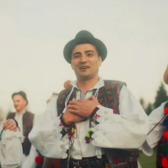 Deti Iuga - La Mânăstire de lemn - Remix