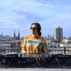 Moobi //  @ Nevs Sky Stage Brooklyn