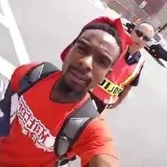 Batendo Em Racista