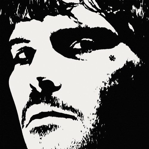 UN TESCHIO E UN FIORE