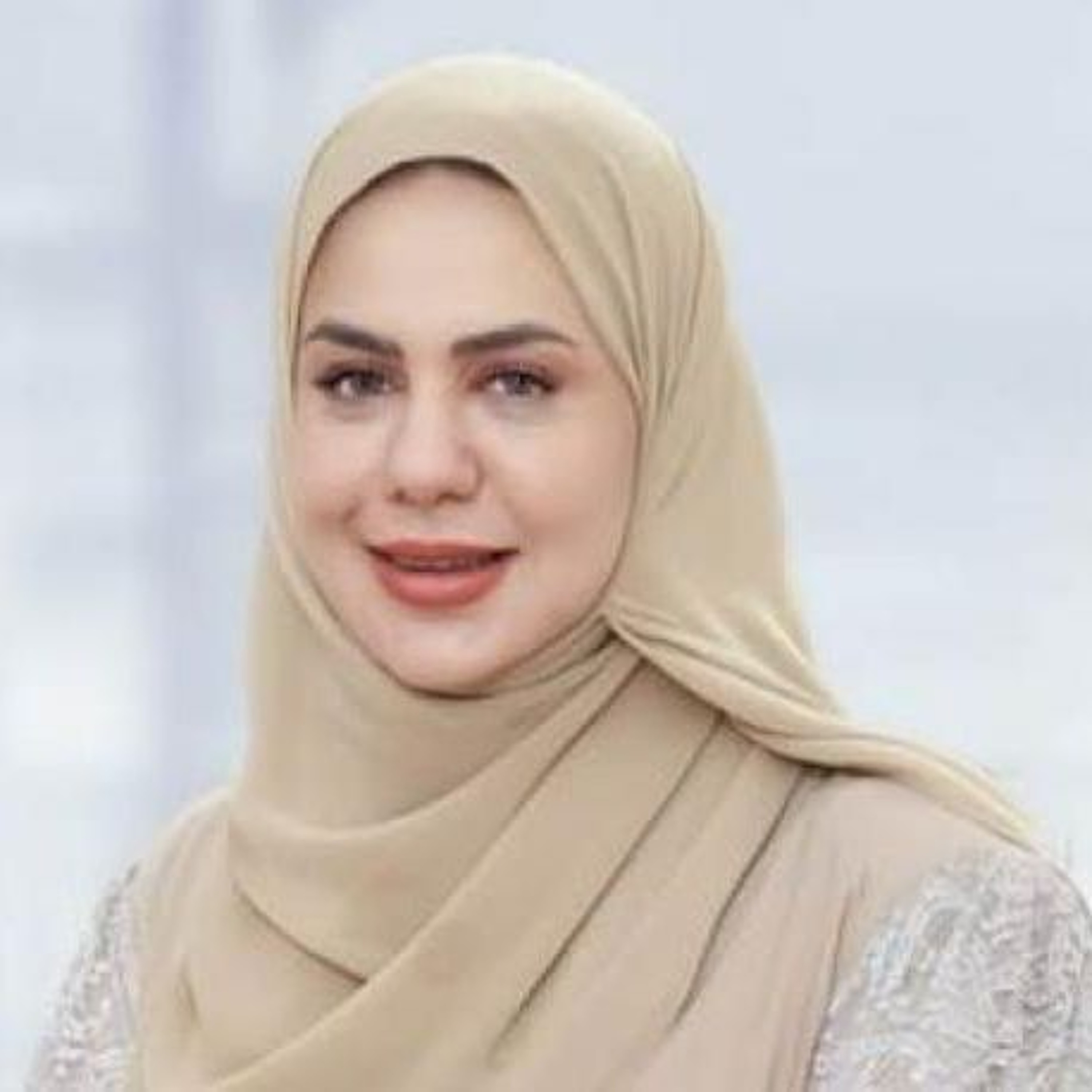 عمان ست سنوات من التحول نحو المستقبل المستدام _ للكاتبة شمسة الريامية episode artwork