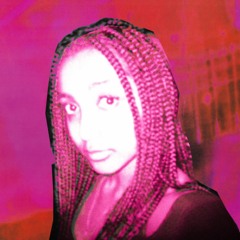 "gw aja kira my bloody valentine tuh kyk modelan pinkpantheress"