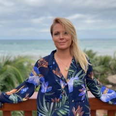 P4P - Featured artist Laura Lynn for Selina Hotel - UN World Oceans Day mix
