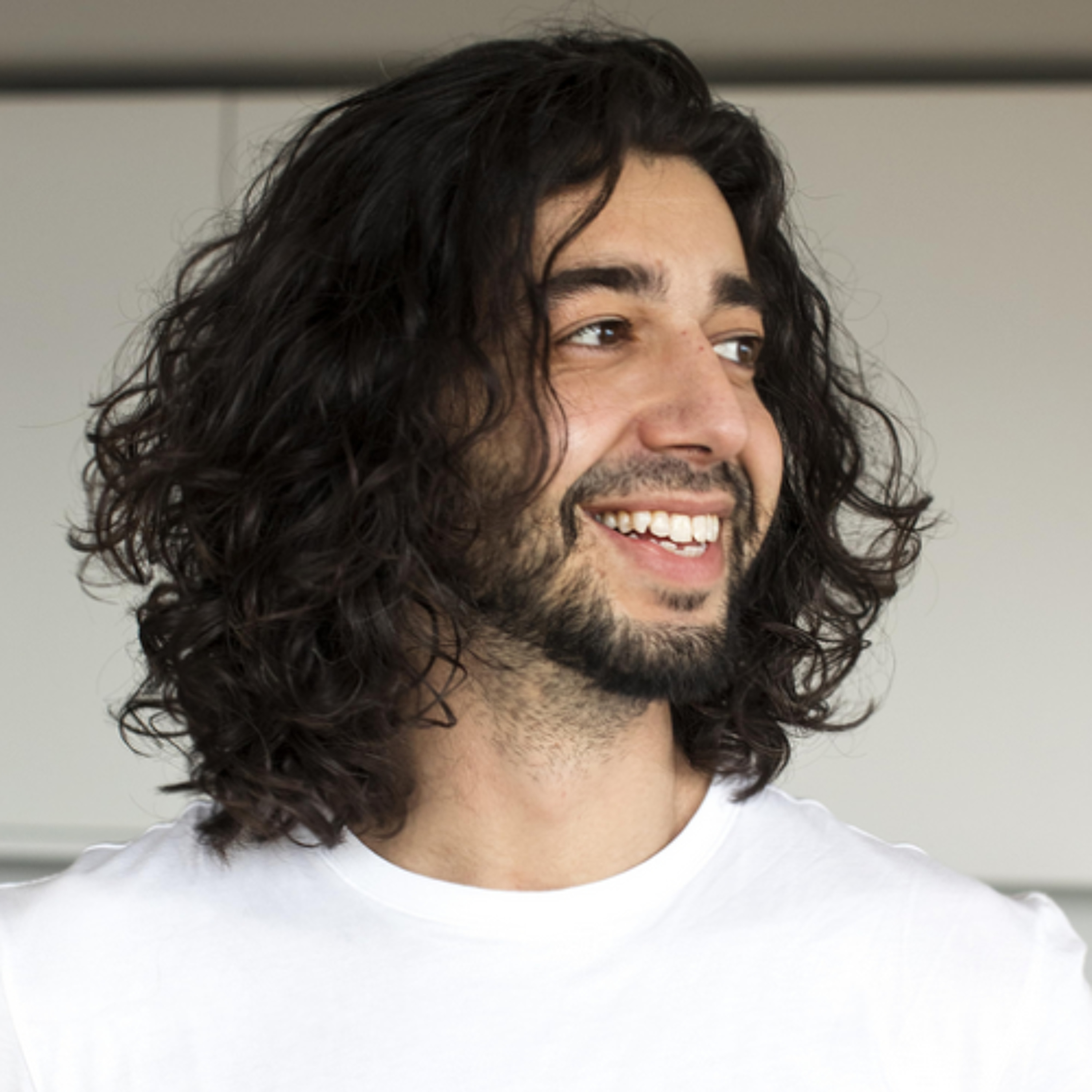 Armen Adamjan: From Viral Hacks to Building a Global Creative Brand episode artwork