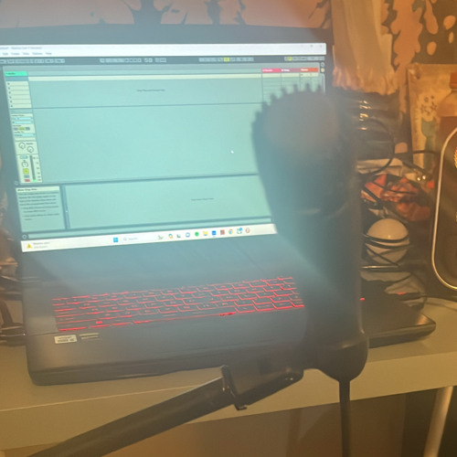 Plastic w/connies kisses