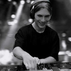 Dj Set  Retro And Techno 7-02-25