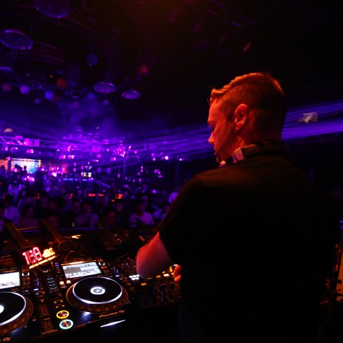 Paul Thomas Presents UV Radio 137