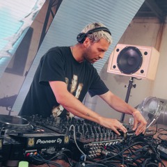 Toma Kami at Dekmantel Ten