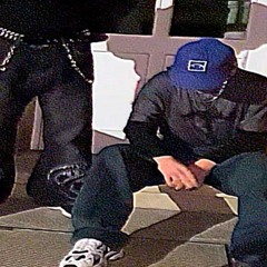 baggy pants